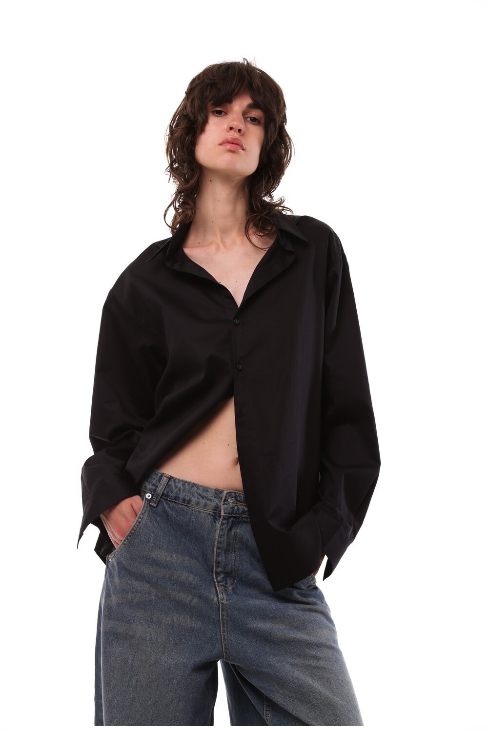Black shirt oversize