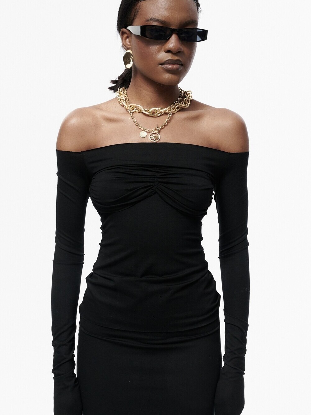 Long sleeve with assembly