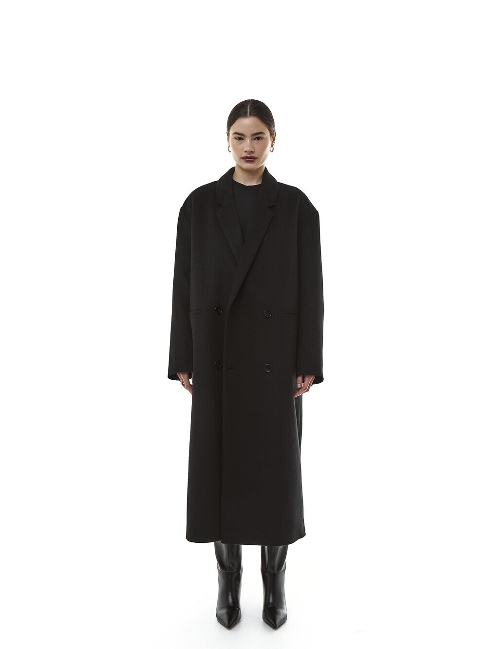 Black insulated coat with leaf